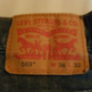 Levis 569